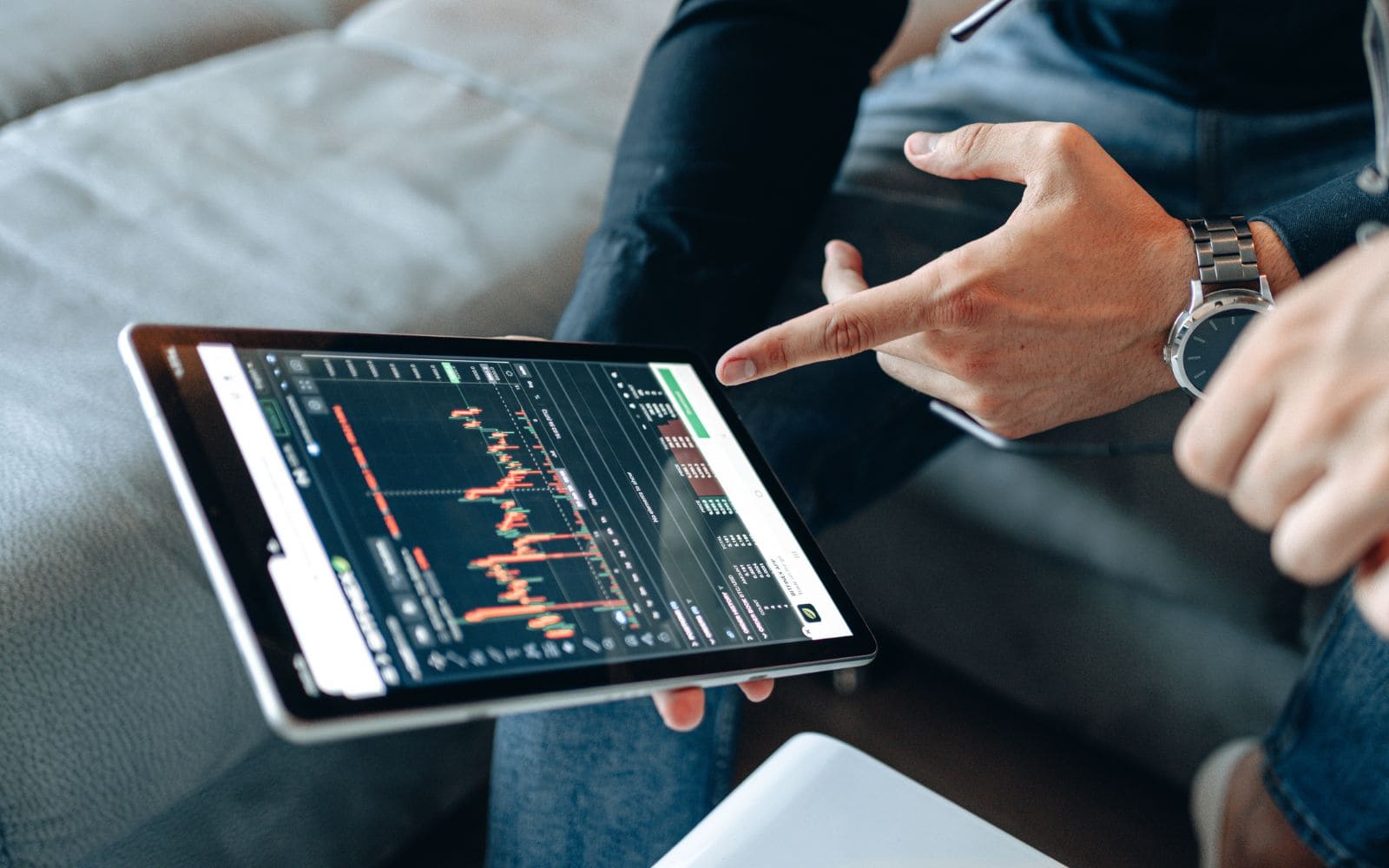 リップル、サークルに40億〜50億ドル買収提案も拒否 | Plus Web3 media