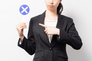 Appleが誤報問題でAIニュース機能を停止　生成AIの信頼性にはいまだリスク残存