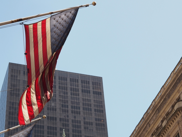 マスク氏のDOGE、トップ1%人材で連邦政府の無駄削減に挑む