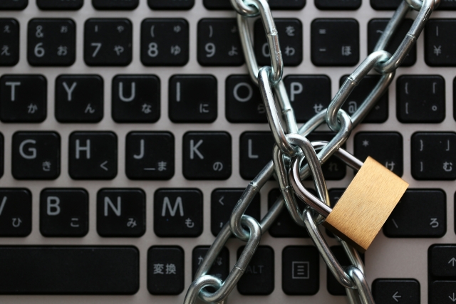 KDDIグループのセキュリティ2社が合併へ　10月1日付でラックに一本化し競争力強化