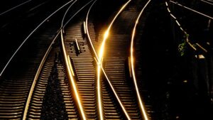 西武鉄道、JR東日本の乗客検知技術を導入　狭山線ワンマン運転で安全対策を強化