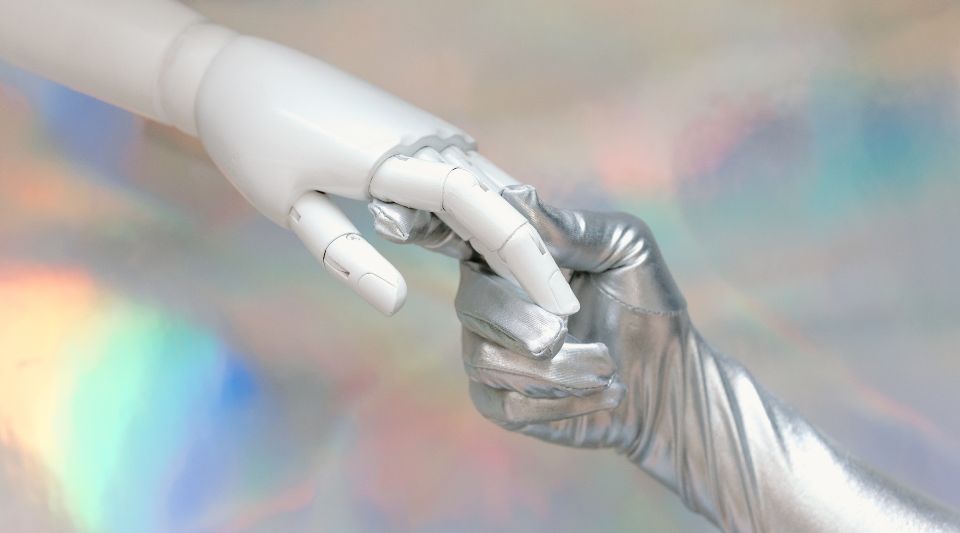 東京都、都立高校で1万人超がDeepL活用　英語教育にAI本格導入で学習支援強化