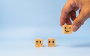 マイクロソフト、「Copilot」にキャラクター表情機能を追加　米英など一部で試験提供開始