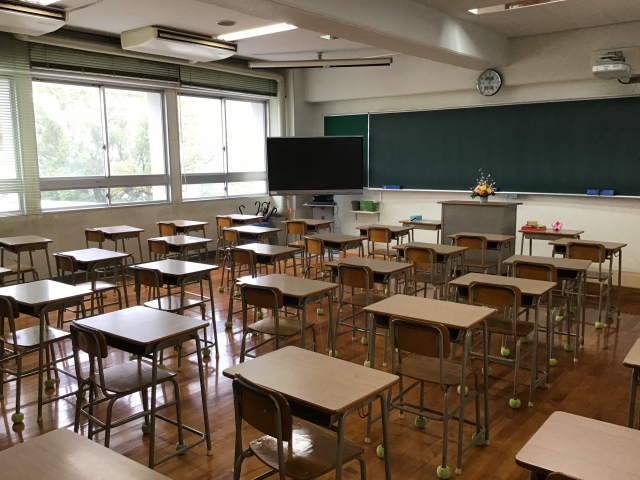 掛川市、小学校1～3年生の通知表廃止を正式決定　2026年度から全国でも異例の試み
