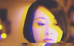 Google MeetにAIメイクアップ機能　動いても崩れない自然な仕上がり