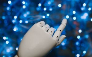 機密情報を生成AIが自動判定 日立ソリューションズ、過剰共有対策の新サービス