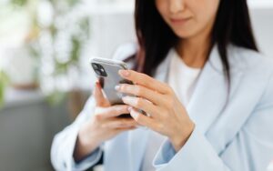 ピクシブ、出版社公式アカウントを解禁　連載・試し読みがプラットフォーム内で閲覧可能に