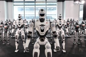 EngineAI、深センインテリジェント製造基地を立ち上げ、量産型ヒューマノイドロボット「T800」の初出荷分がラインオフし、本格的な納品を開始