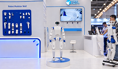 RoboParty、IROSで高性能フルスタック・オープンソースのヒューマノイドロボット「RP1」を発表